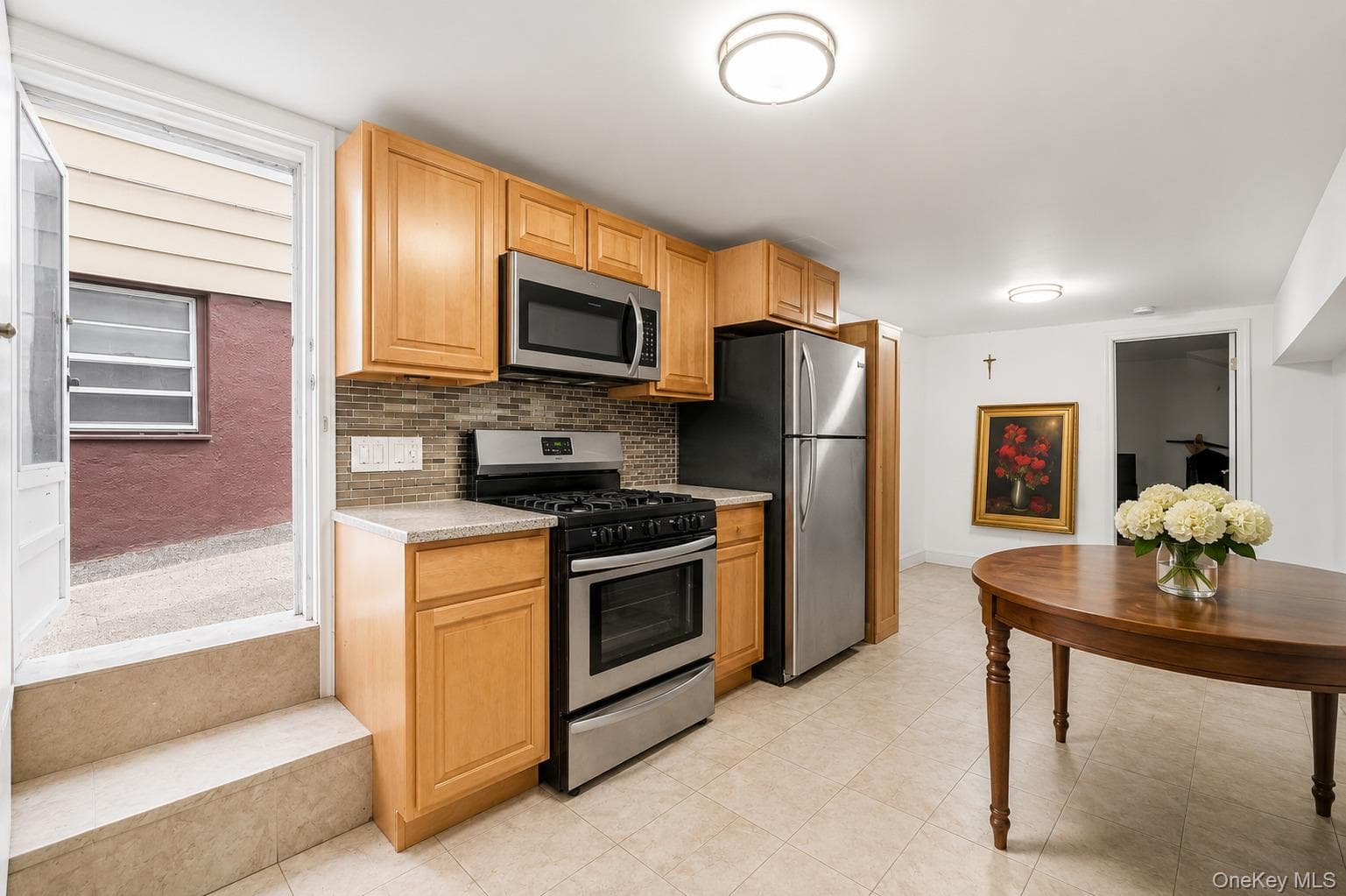 1716 Fowler Avenue thumbnail 5