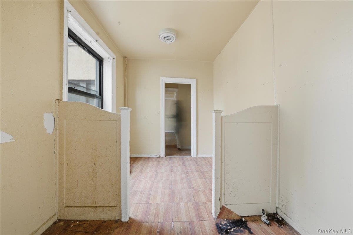 1715 Nelson Avenue Unit: 5G thumbnail 5