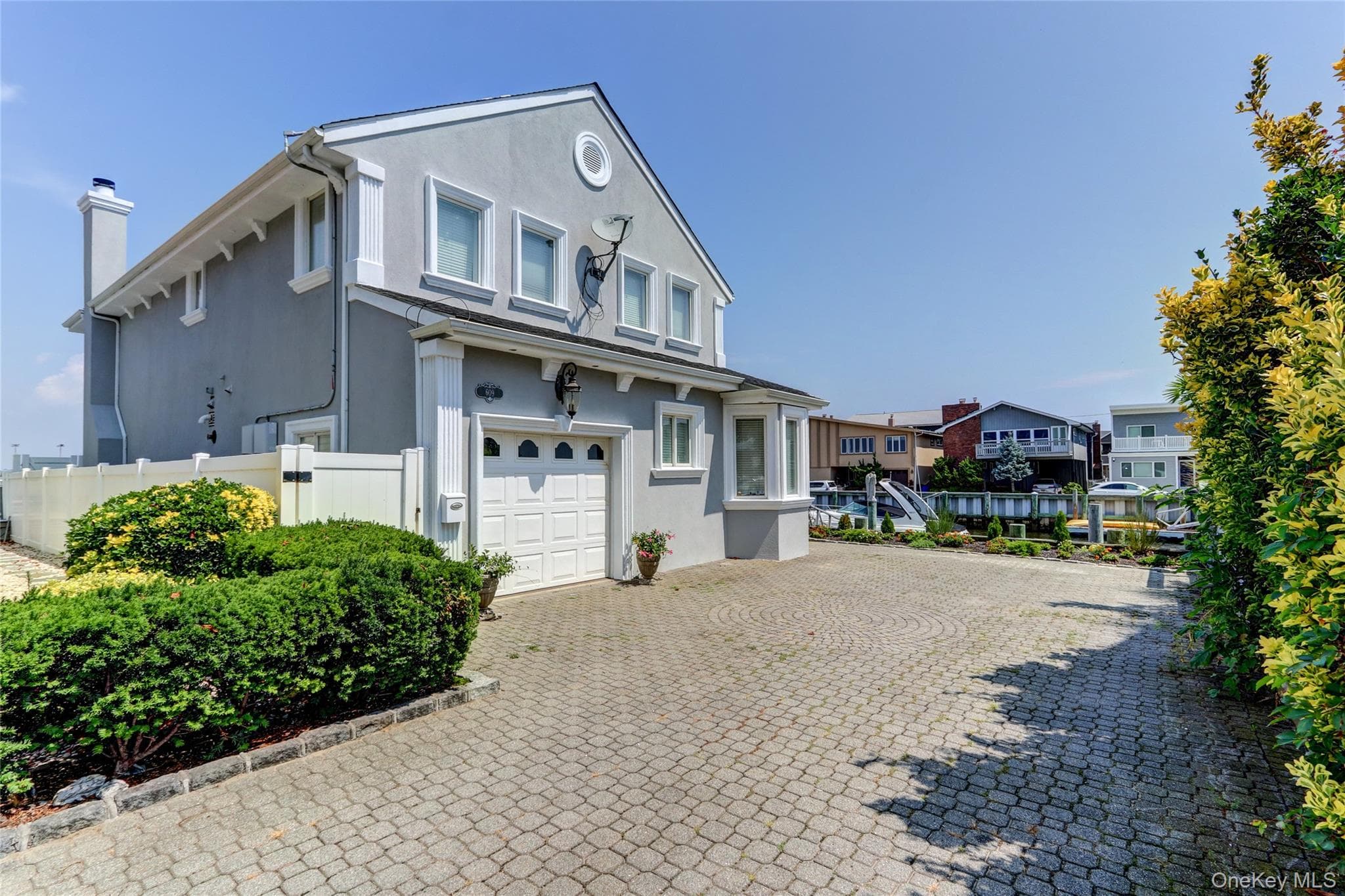 609 E Bay Drive thumbnail 2