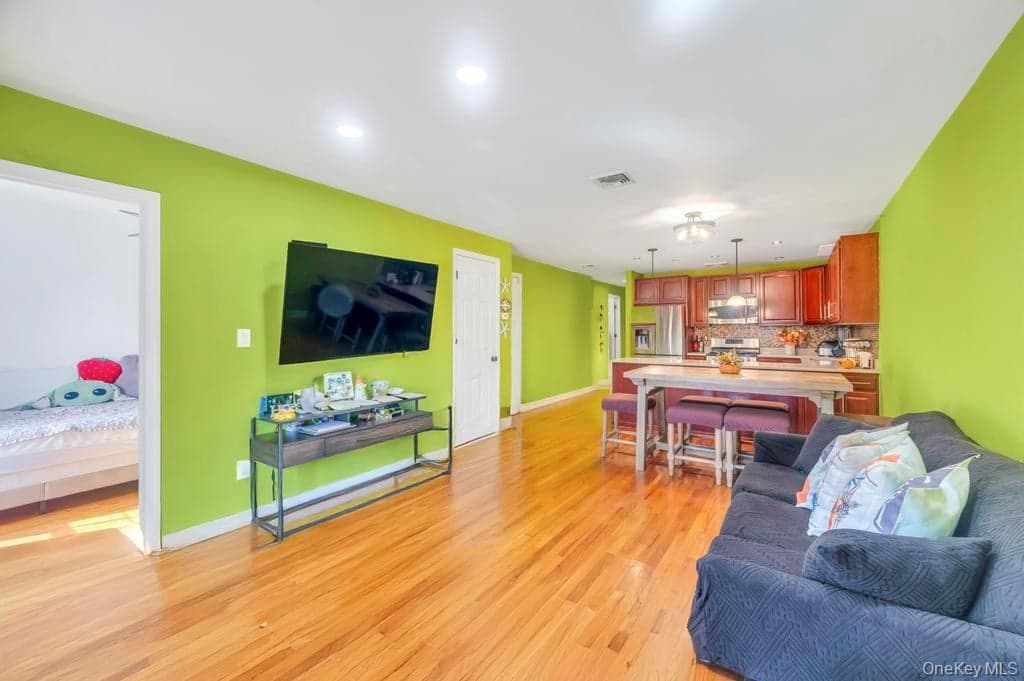 10314 Rockaway Beach Boulevard Unit: 2B thumbnail 6