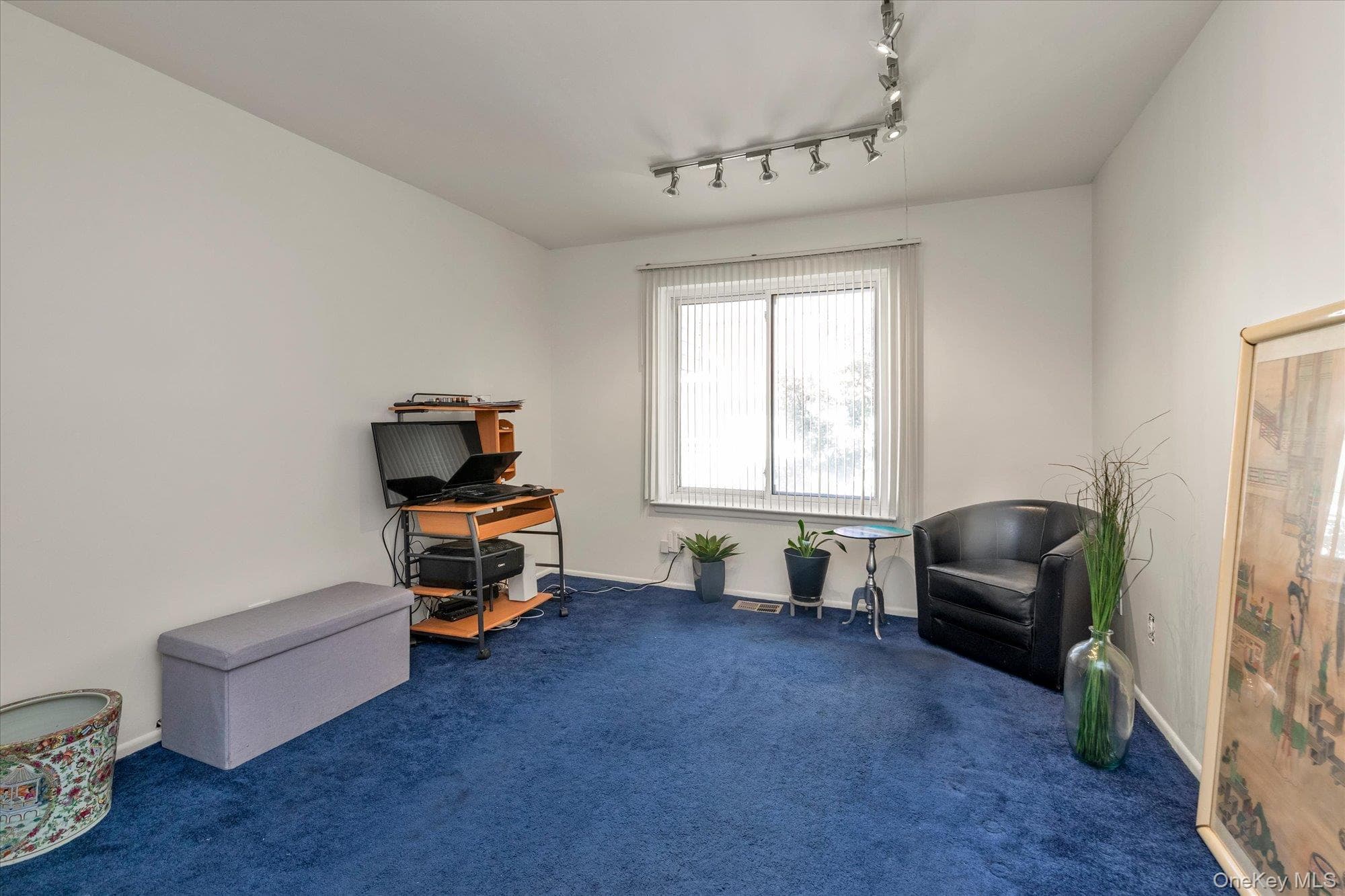 82 Alhambra Drive thumbnail 15