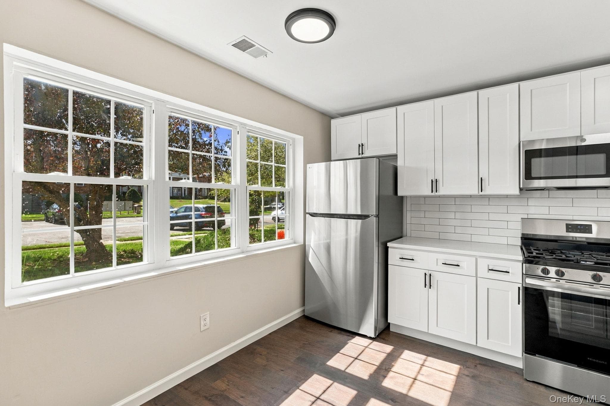 276 Temple Hill Road Unit: 1305 thumbnail 4
