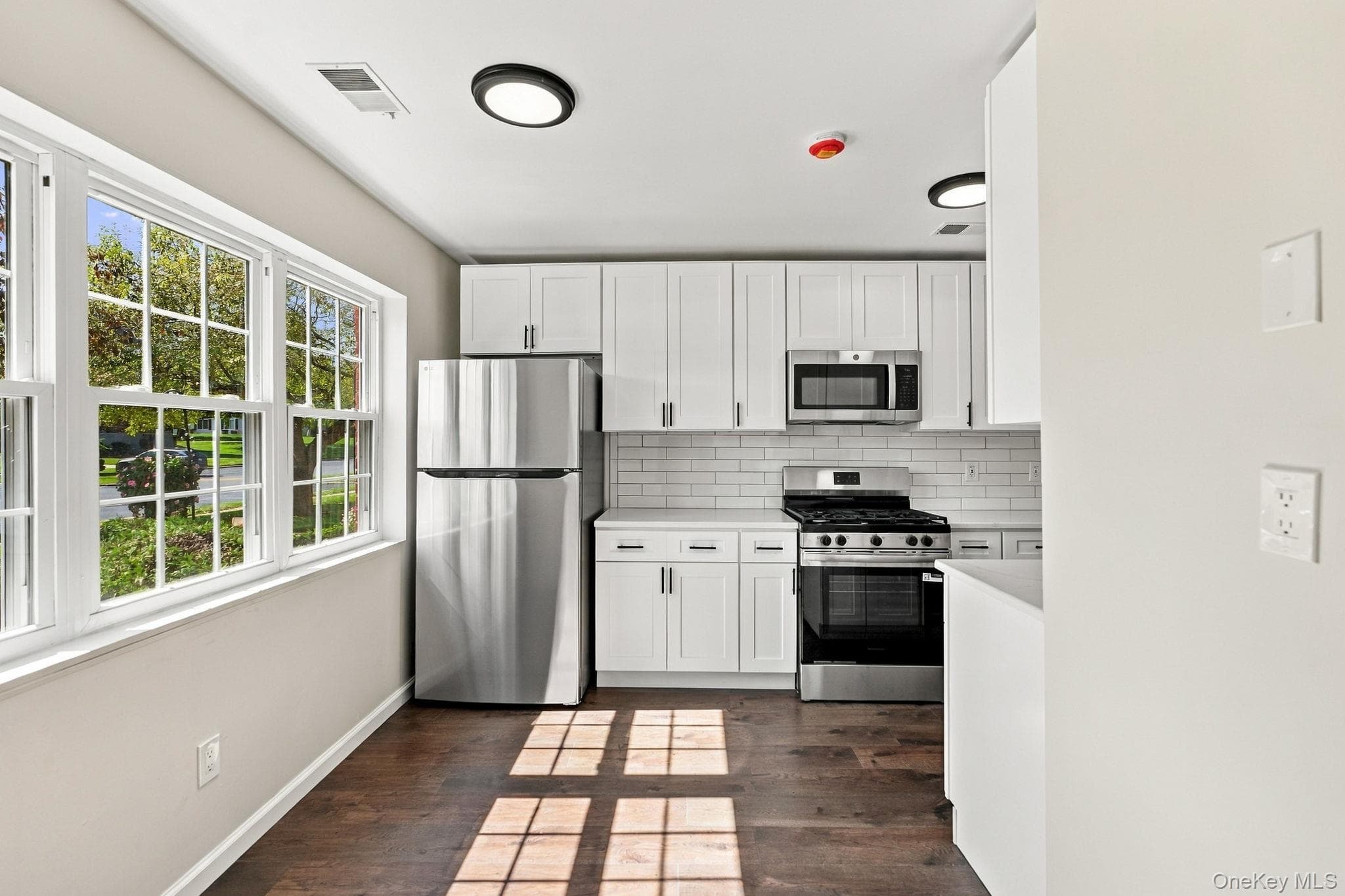 276 Temple Hill Road Unit: 1305 thumbnail 6