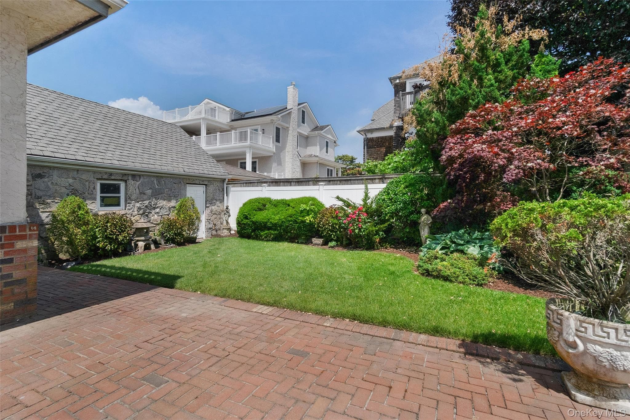 176 Beach 143rd Street thumbnail 35