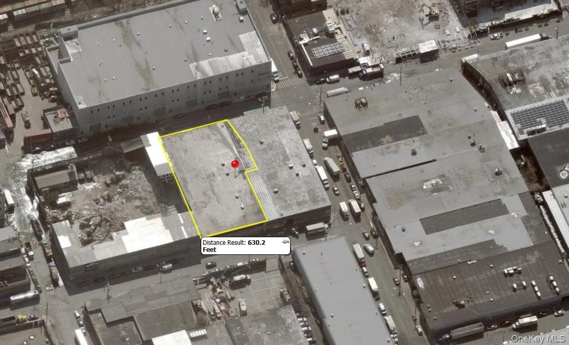585 Meserole Street thumbnail 25