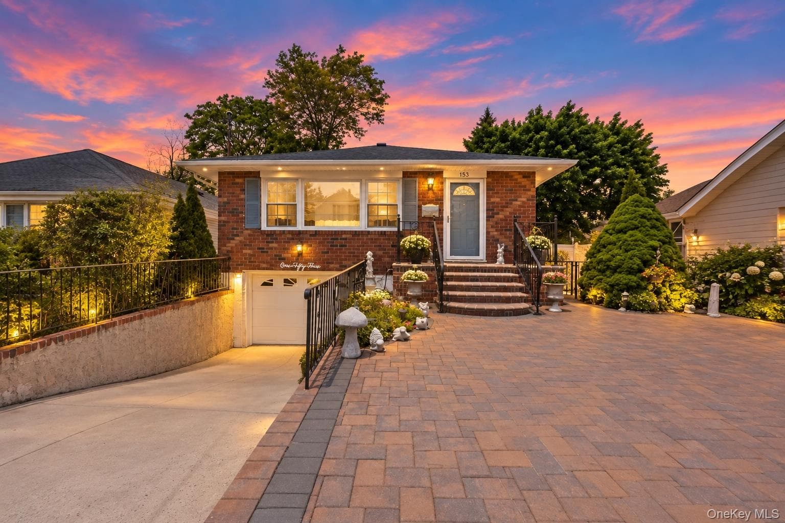 153 Davison AVE, Lynbrook