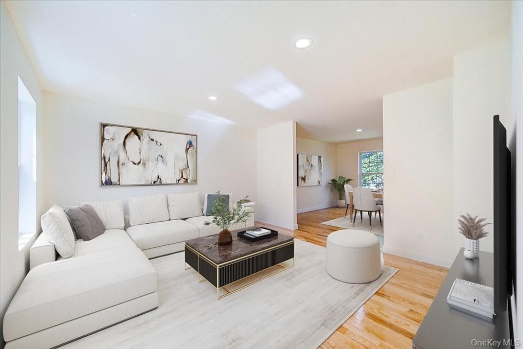 677 Marsh Road thumbnail 12