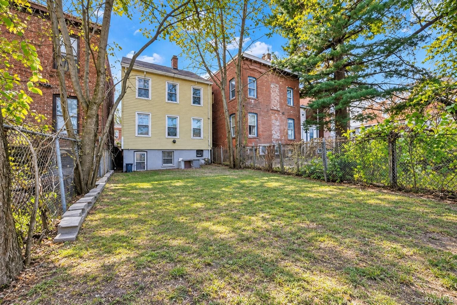 100 Carson Avenue thumbnail 19
