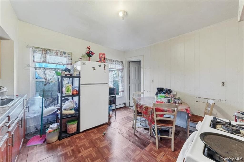 100 Carson Avenue thumbnail 6