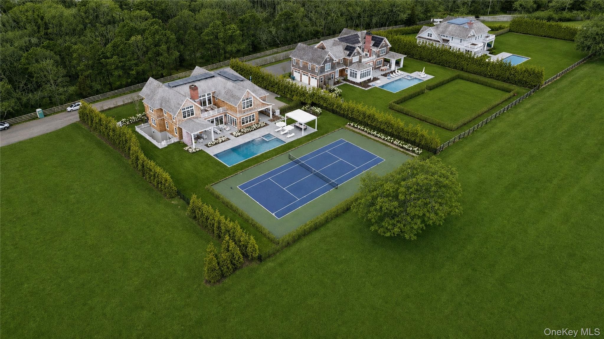 460 Edge Of Woods Road thumbnail 36