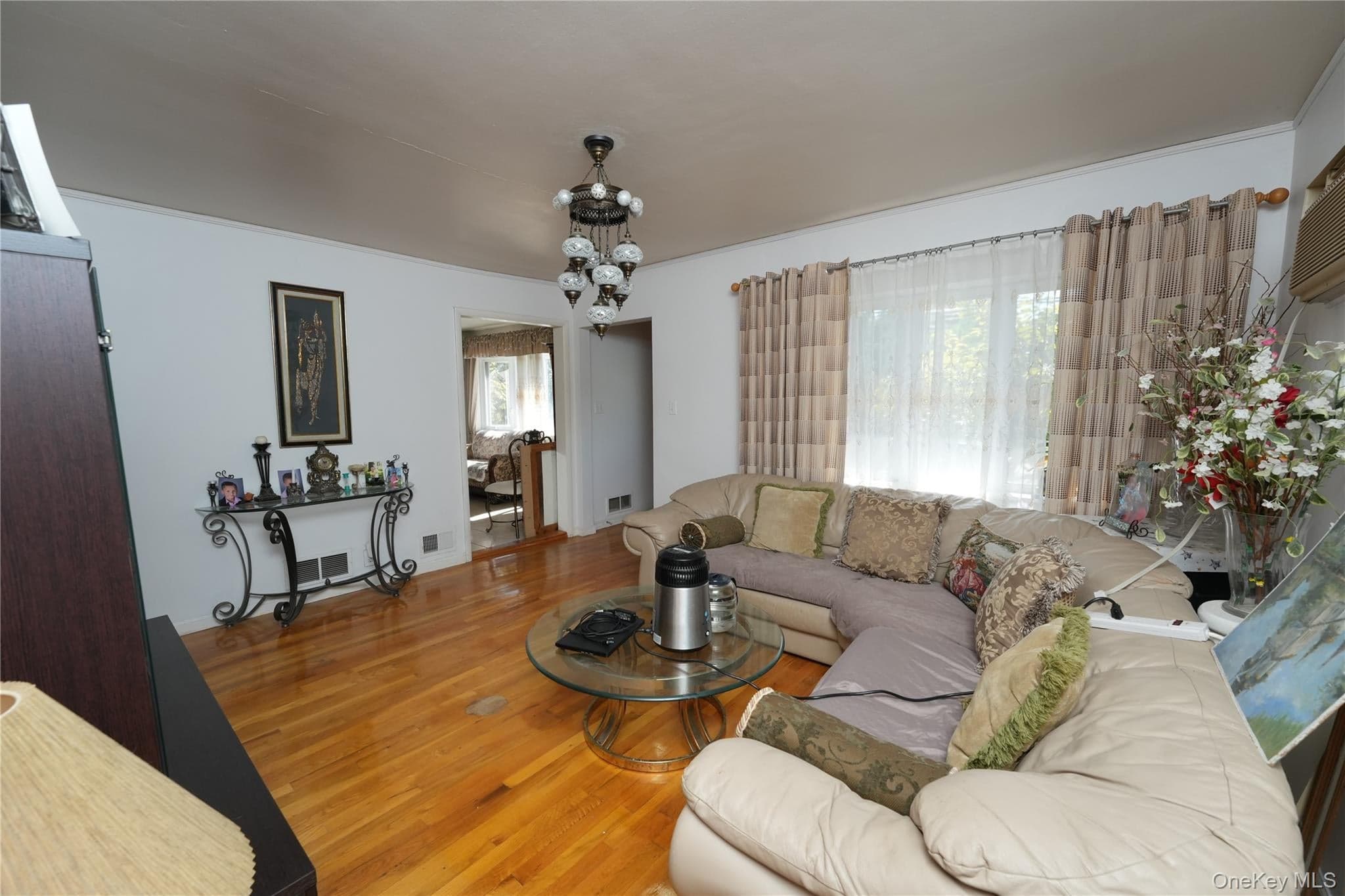 368 Merrifield Avenue thumbnail 3