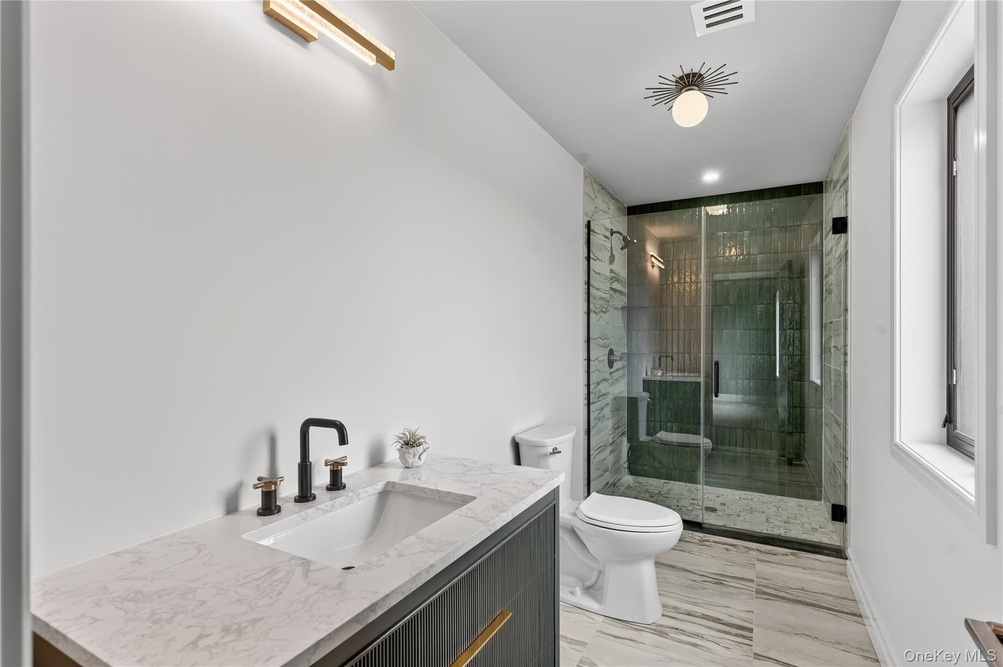 14 Warwick Isle Boulevard thumbnail 32