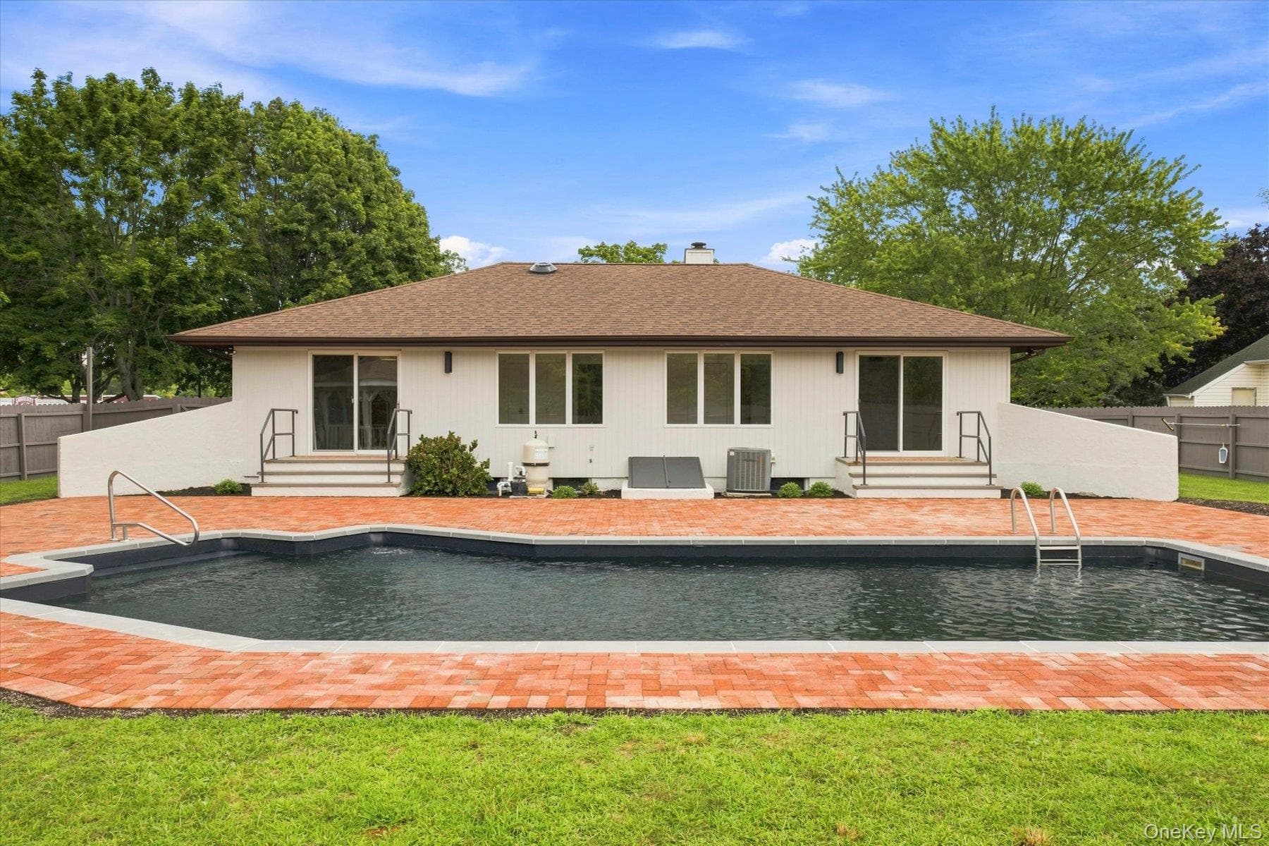 177 Herricks Lane thumbnail 29