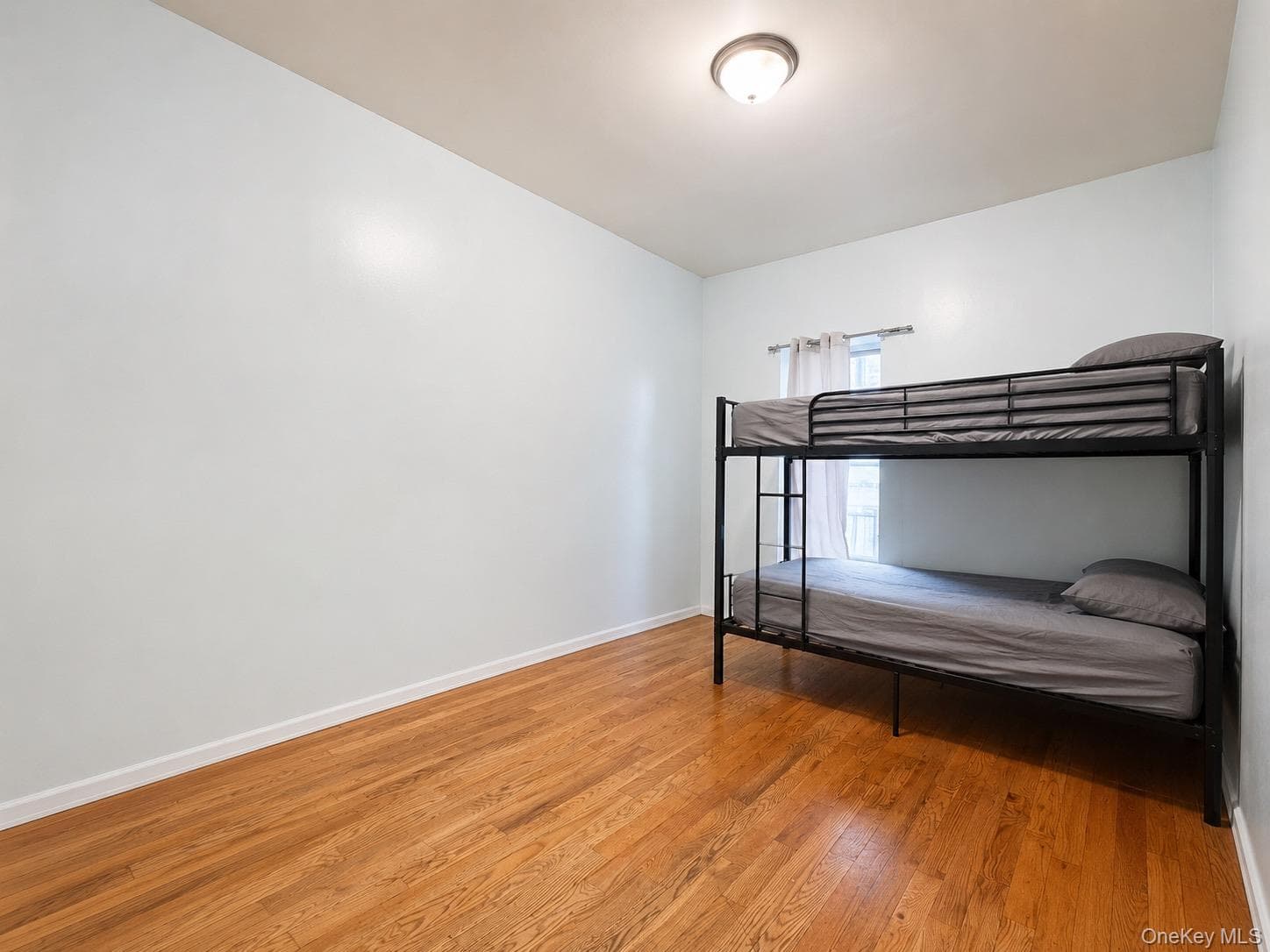 919 Bryant Avenue thumbnail 14