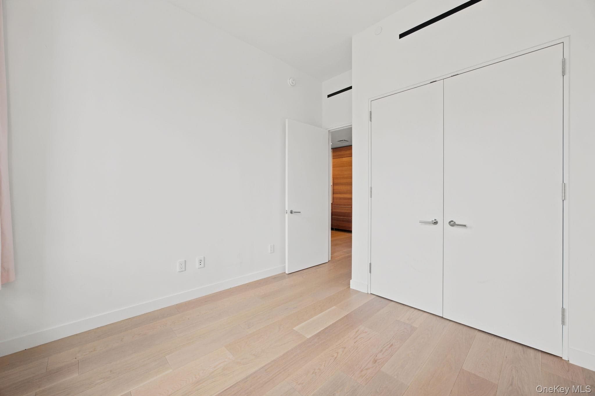 21-21 31st Street Unit: 4J thumbnail 9