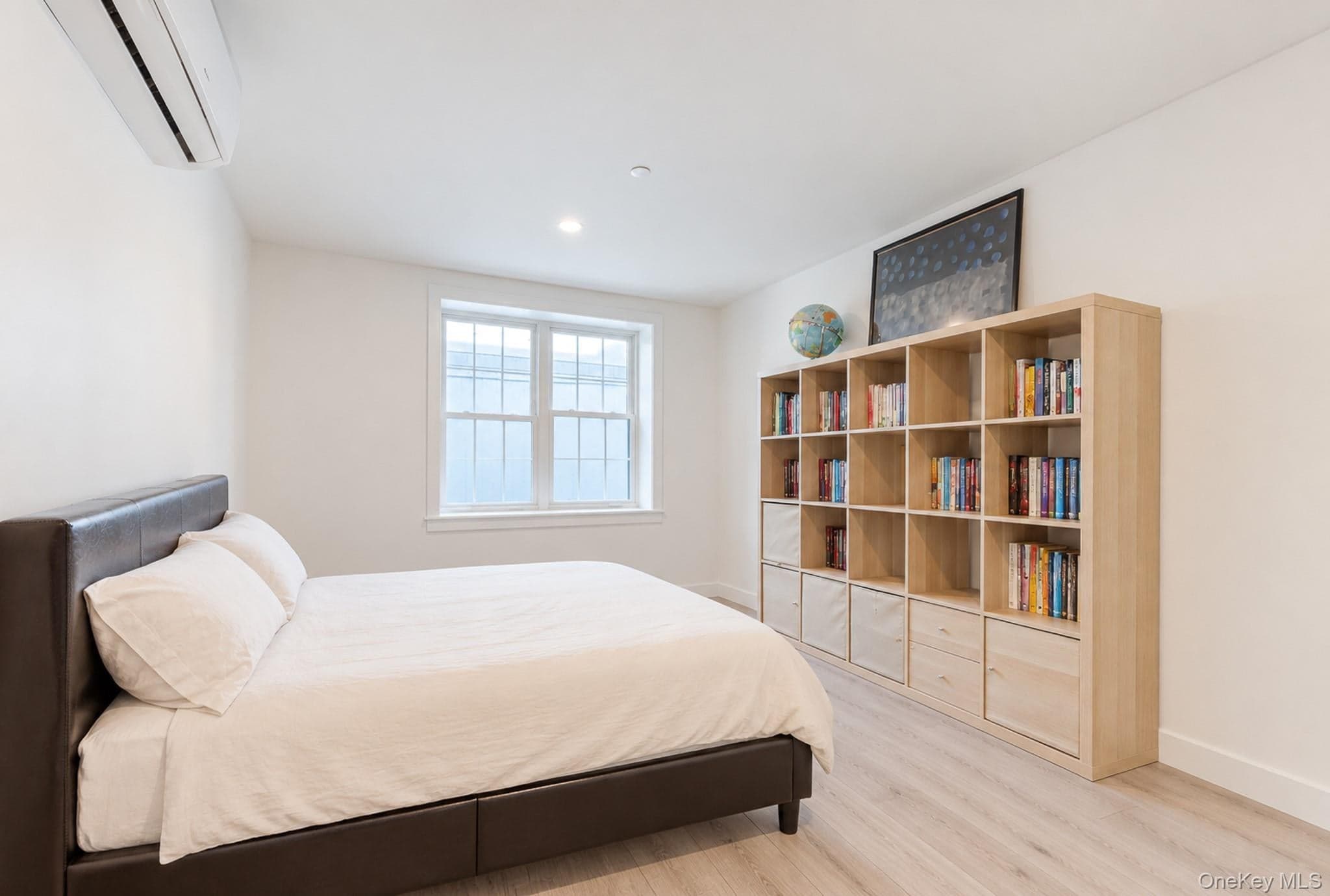 1652 Stillwell Avenue Unit: 2B thumbnail 4