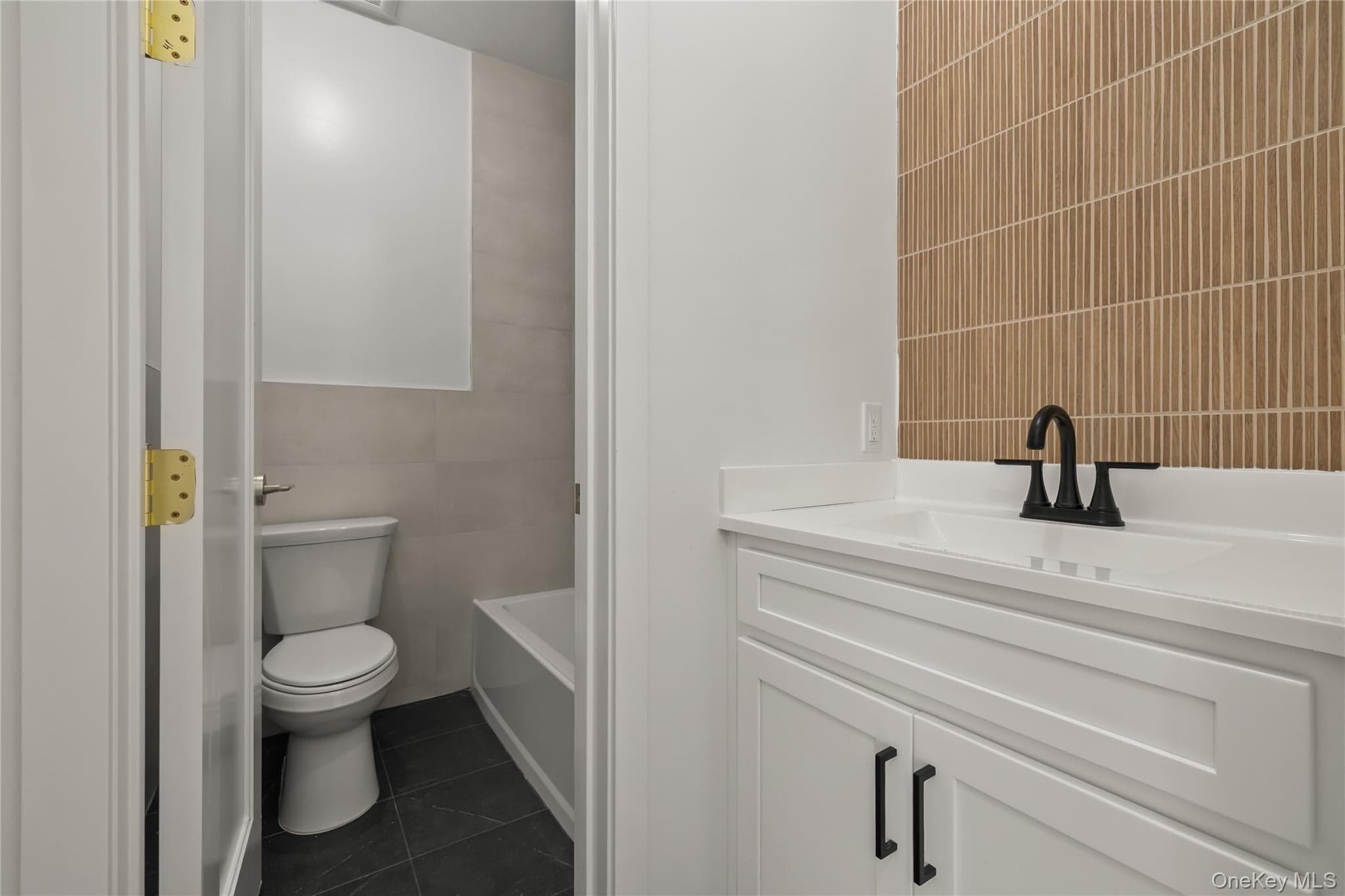 48 Noyes Avenue Unit: 201 thumbnail 37