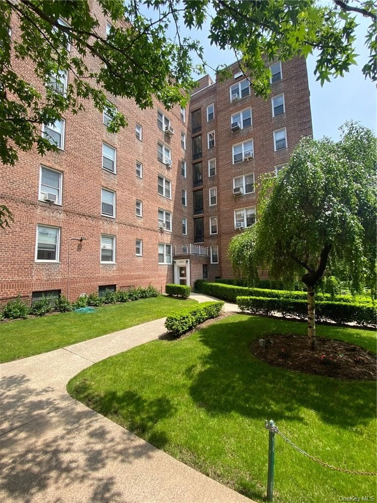 5645 Netherland Avenue Unit: 6D thumbnail 11