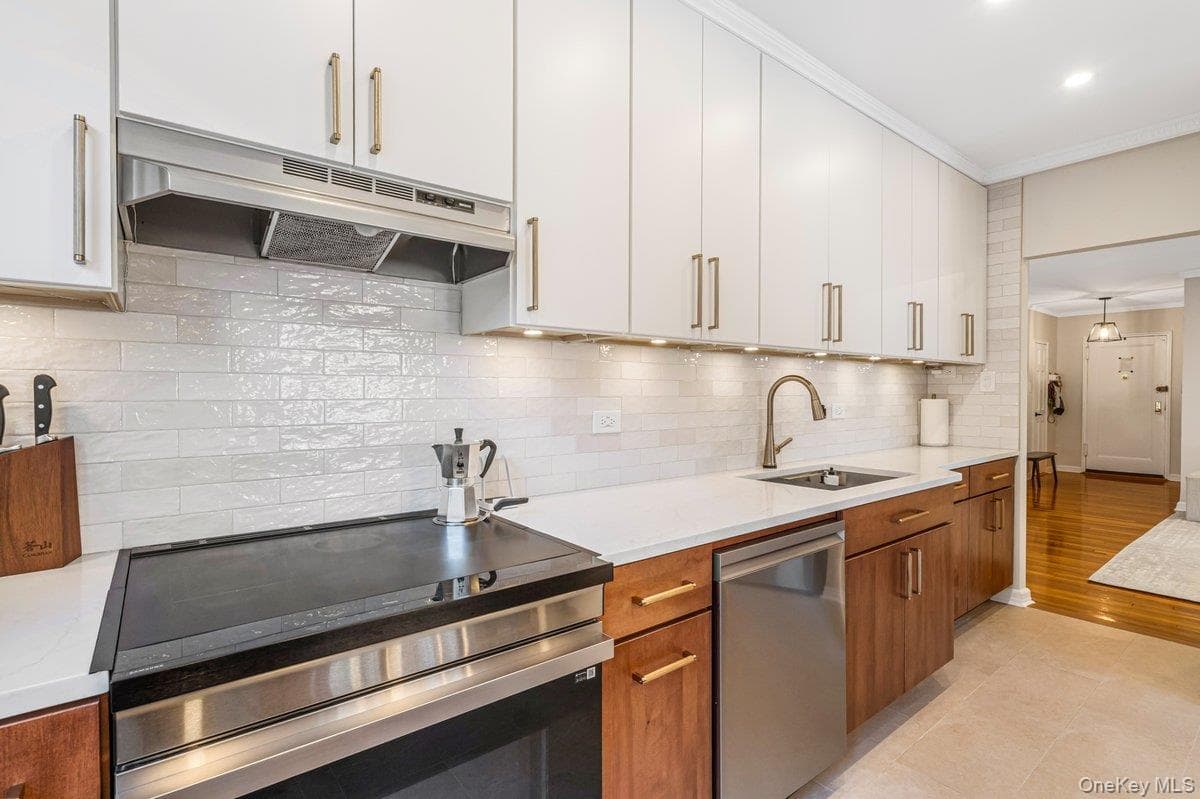 162-01 Powells Cove Boulevard Unit: 2D thumbnail 17