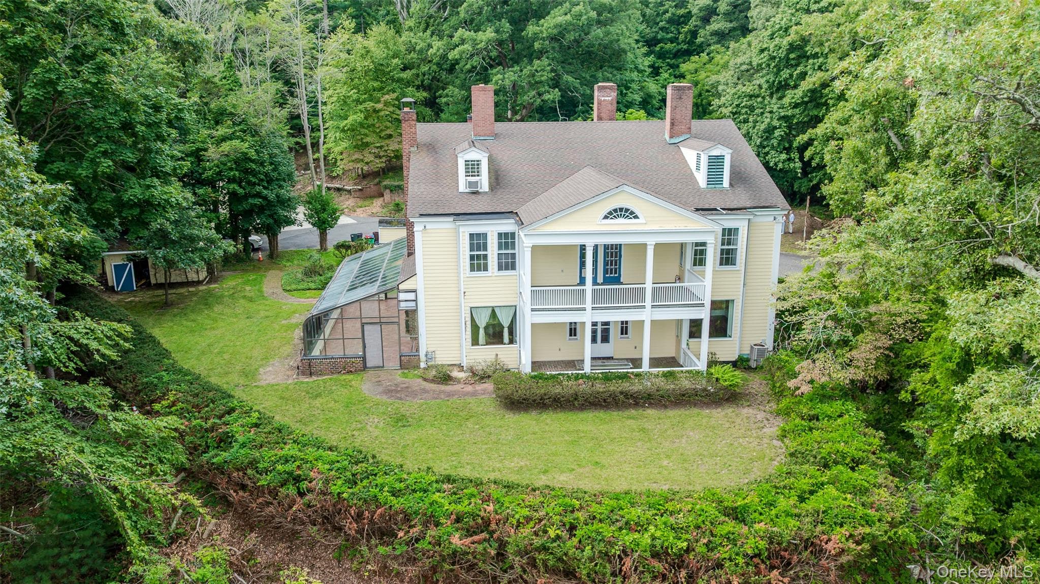51 Lake Avenue thumbnail 2