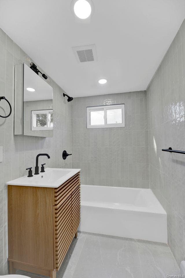 870 Southern Parkway thumbnail 18