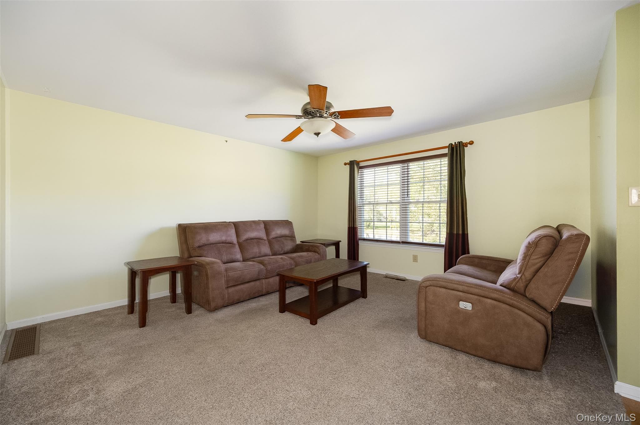86 Turnberry Court thumbnail 10