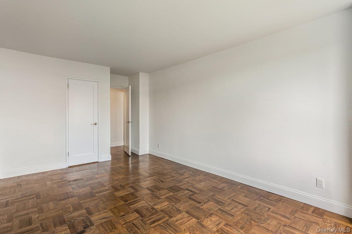 166-25 Powells Cove Boulevard Unit: 6M thumbnail 9