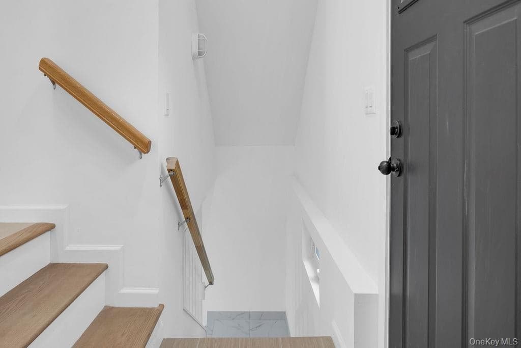 6 Burbury Lane thumbnail 20