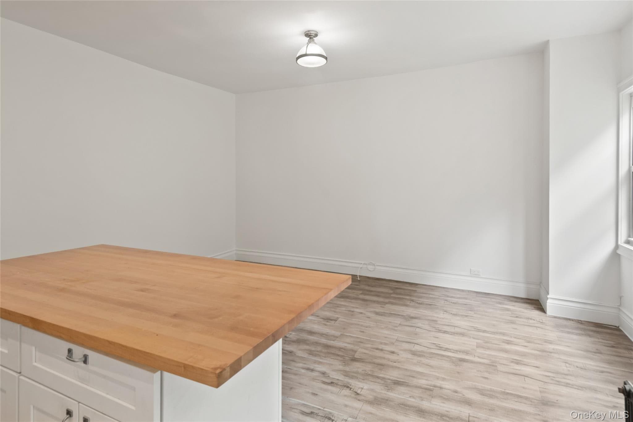 1068 Walton Avenue thumbnail 12