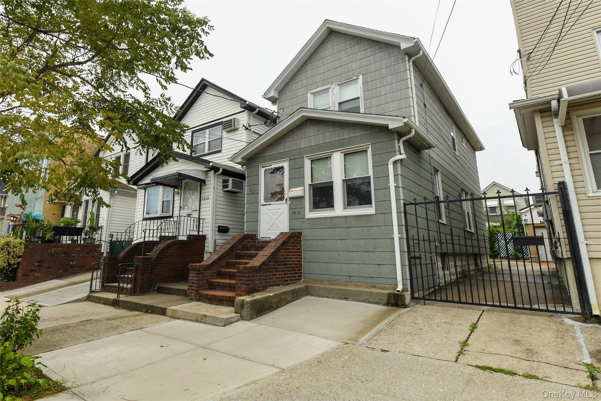 85-11 Sutter Avenue photo 1