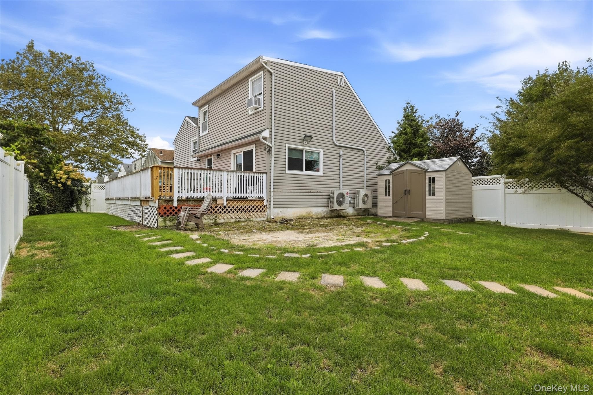 208 Island Parkway thumbnail 25