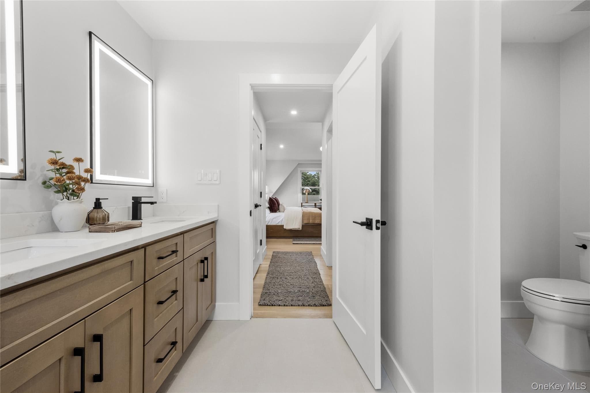 746 Blackstone Avenue thumbnail 29