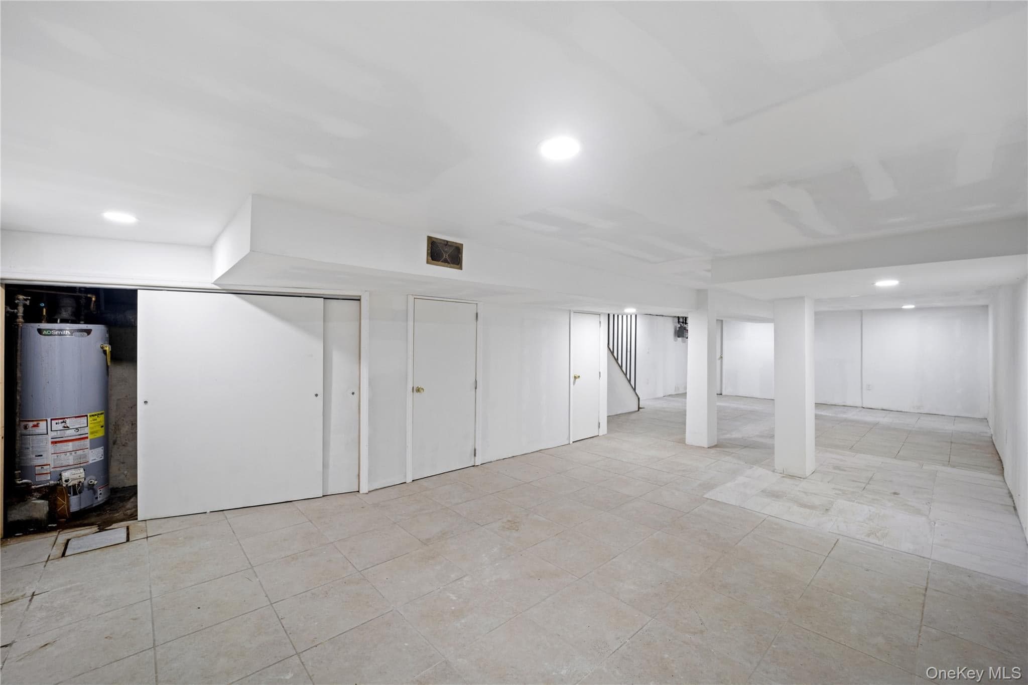 1047 E 217th Street thumbnail 6