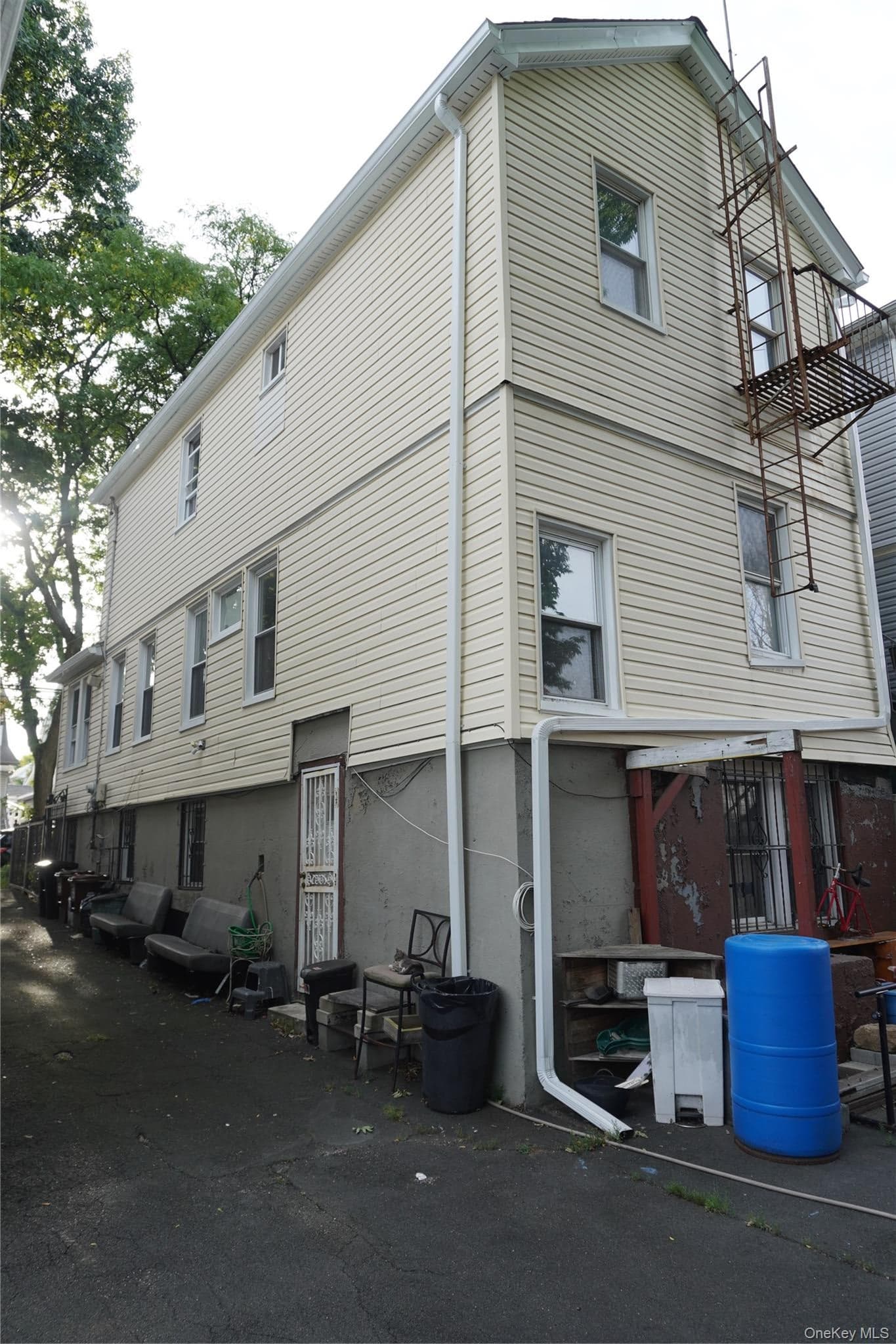 4350 Grace Avenue thumbnail 25