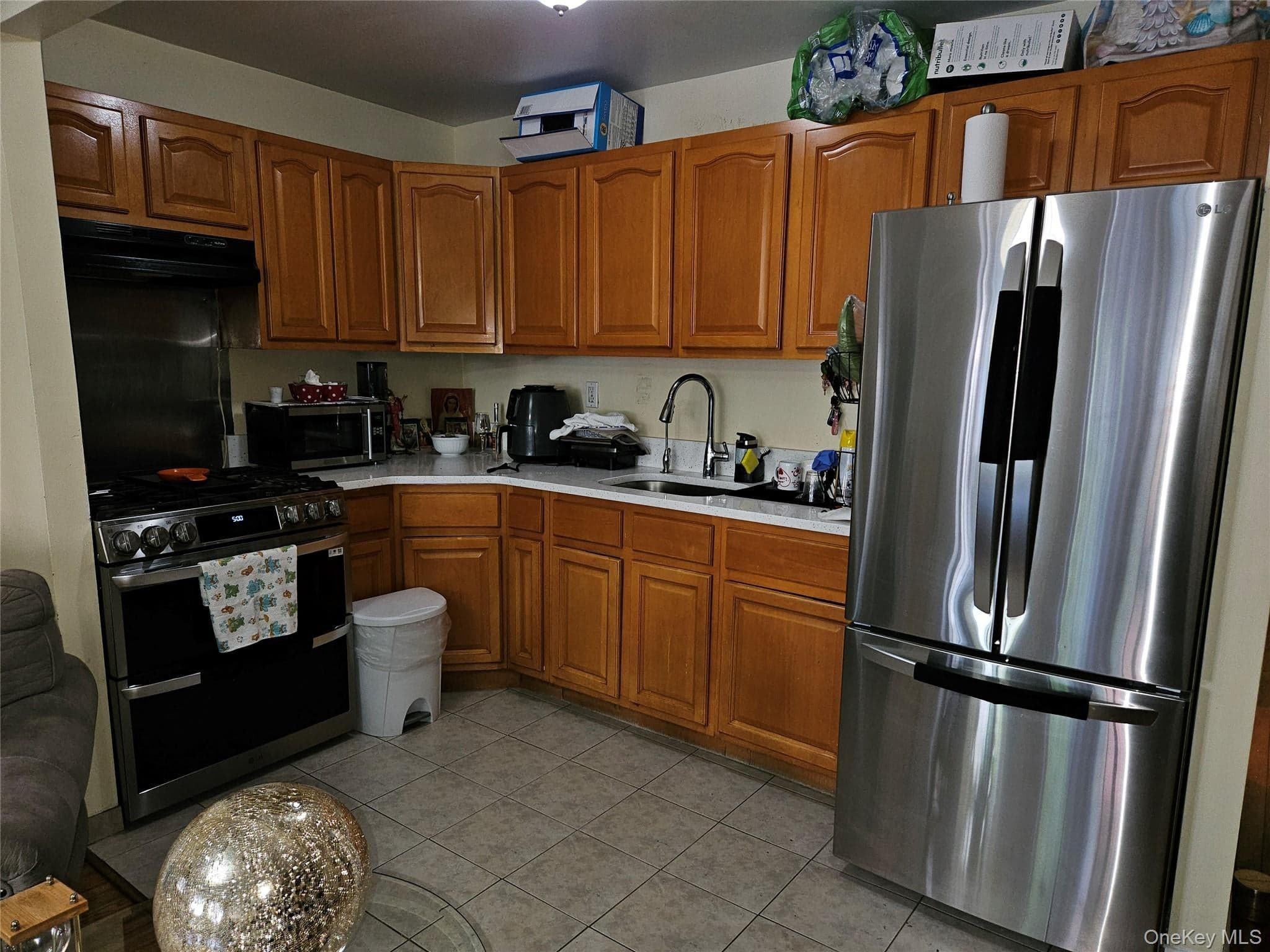 1297 Clay Avenue thumbnail 10