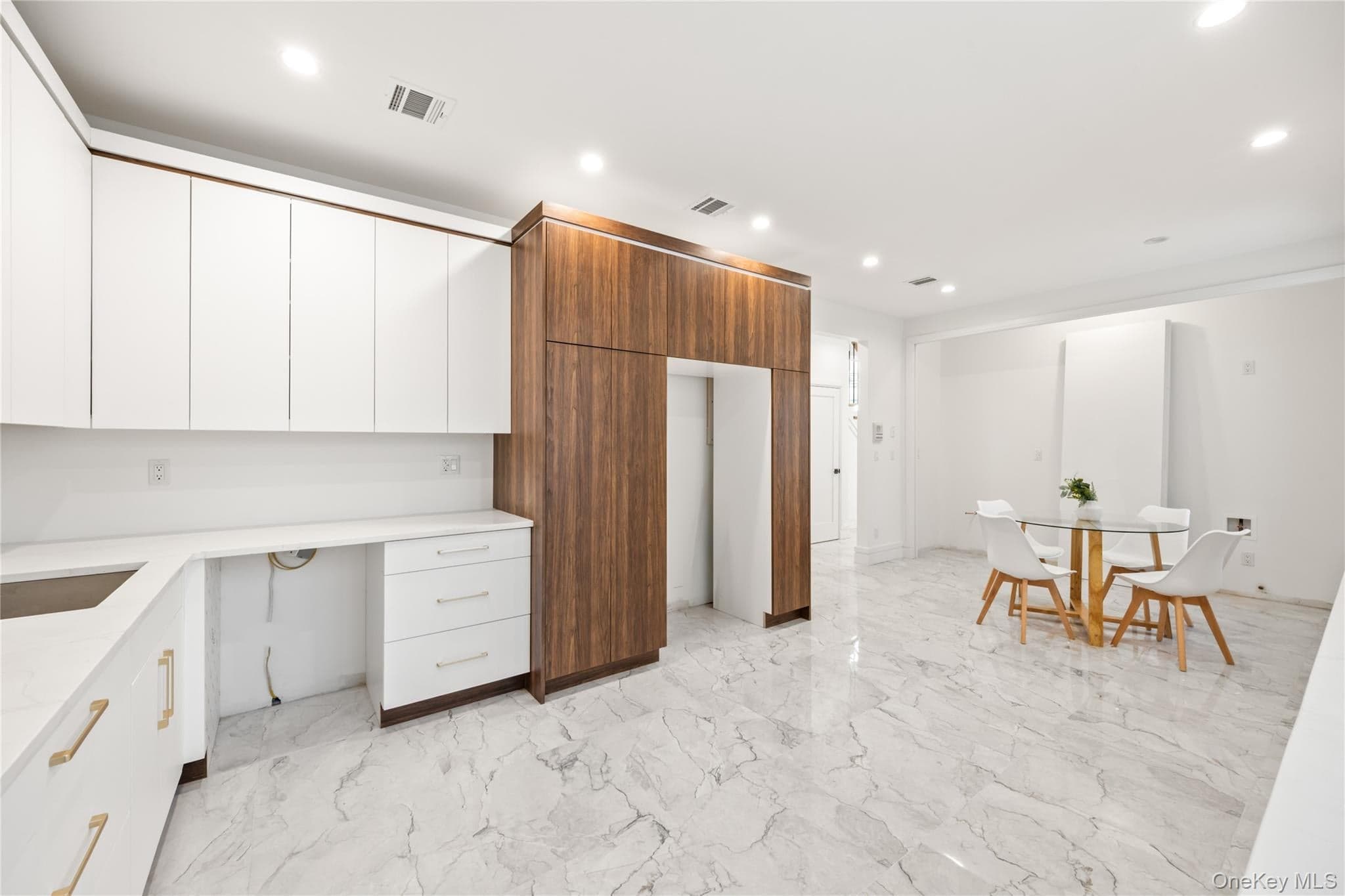 8 Memorial Park Drive Unit: 202 thumbnail 13