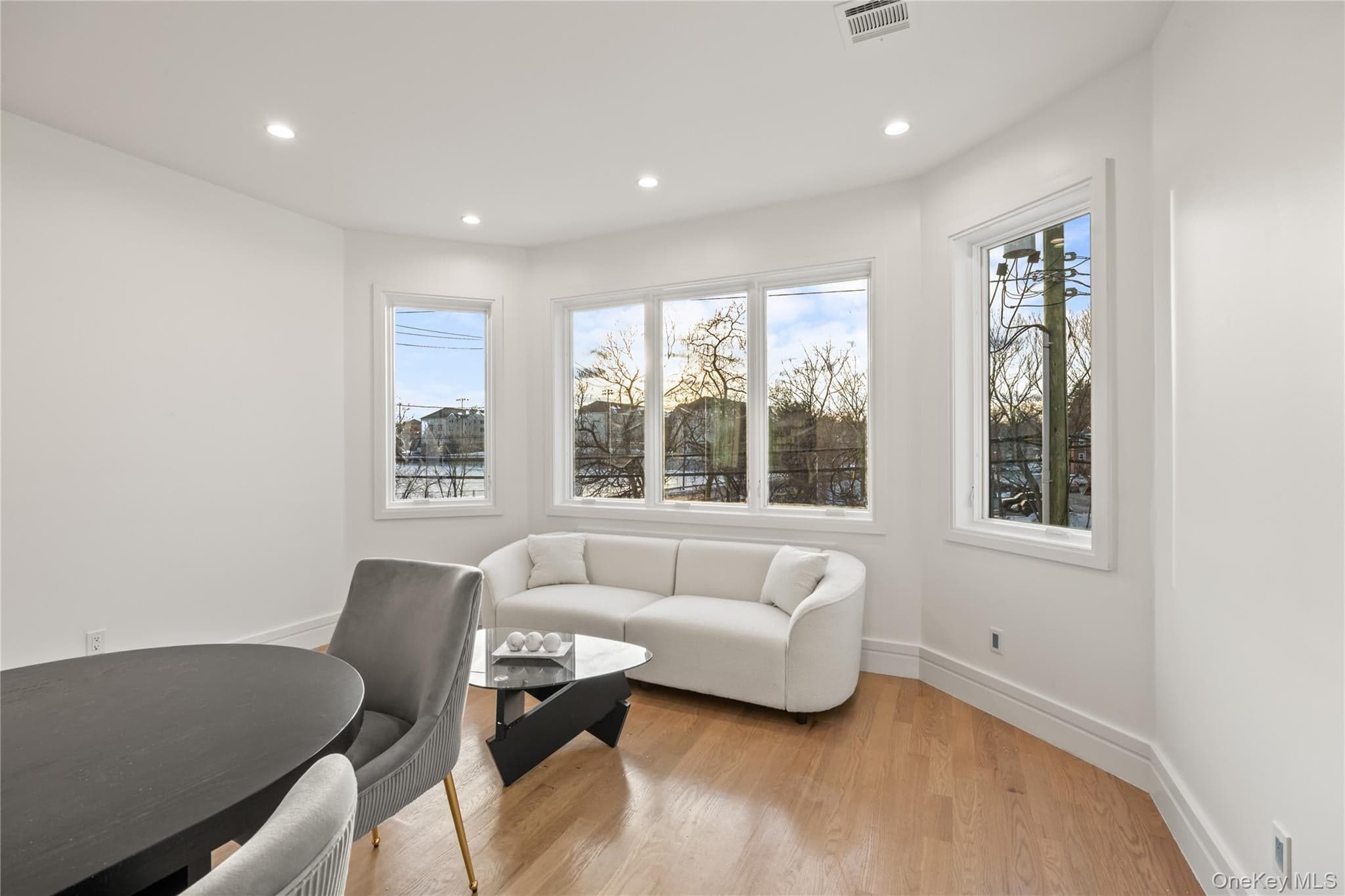 8 Memorial Park Drive Unit: 202 thumbnail 9