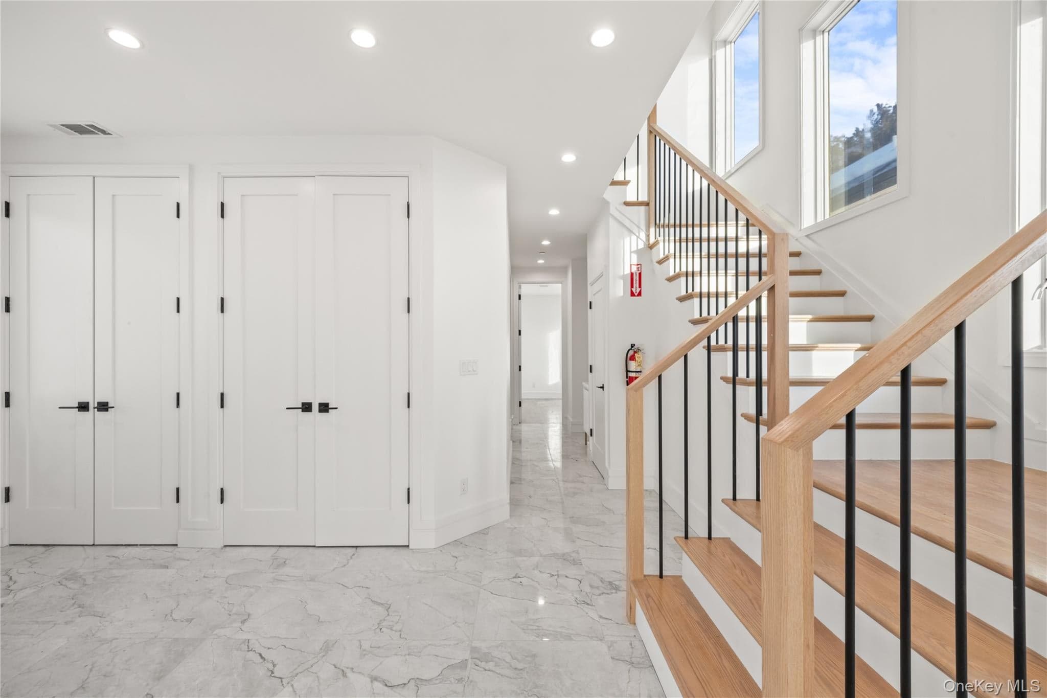 8 Memorial Park Drive Unit: 202 thumbnail 2