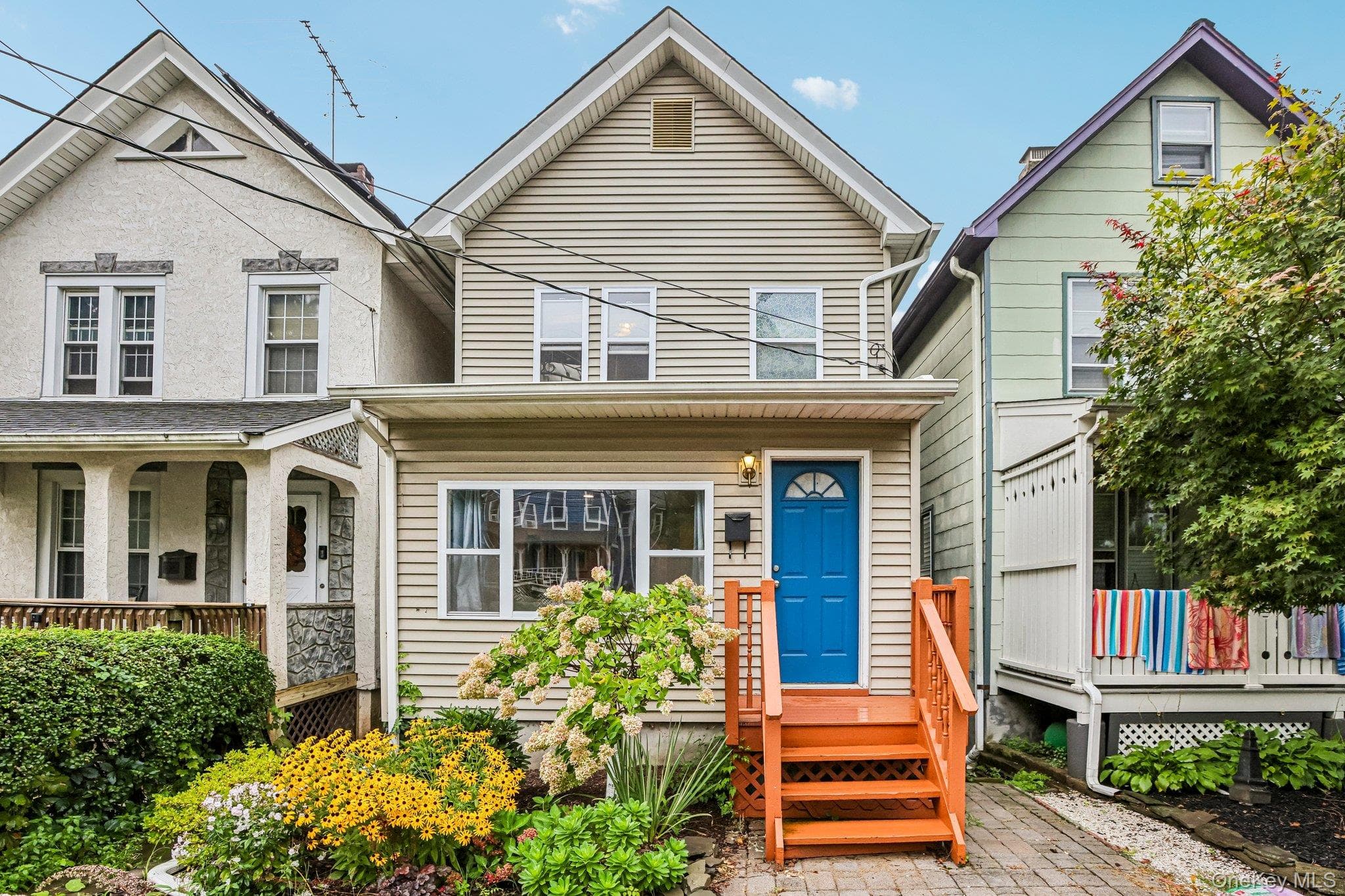 47 White Avenue photo 1