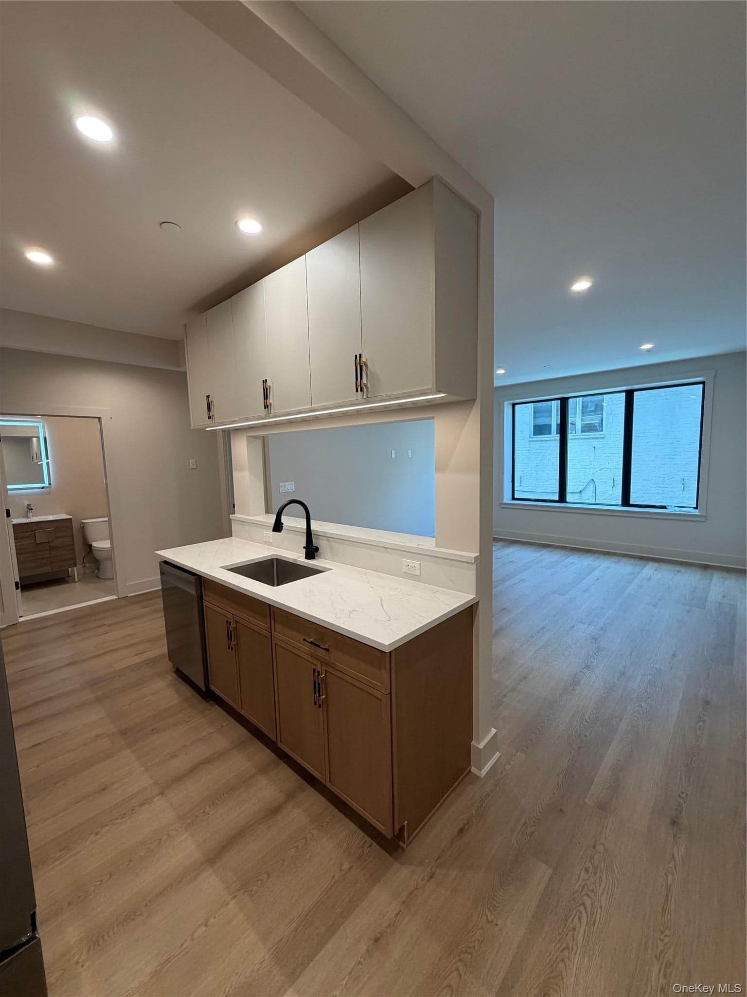 8322 24th Avenue Unit: 2B thumbnail 2