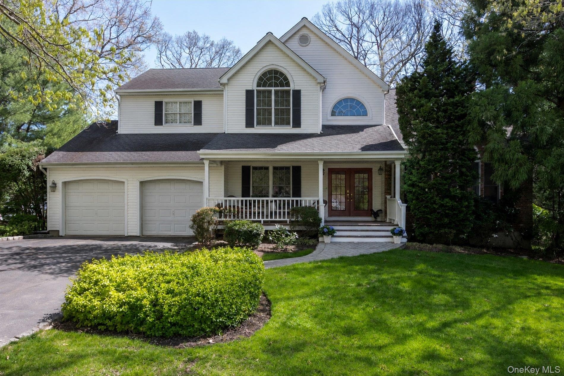 1 Fox Hollow Court, Dix Hills