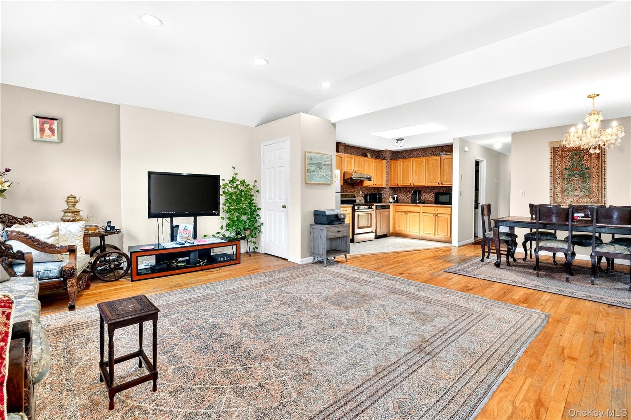 119-23 7th Avenue thumbnail 3