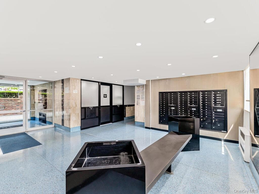 3636 Fieldston Road Unit: 7B thumbnail 15