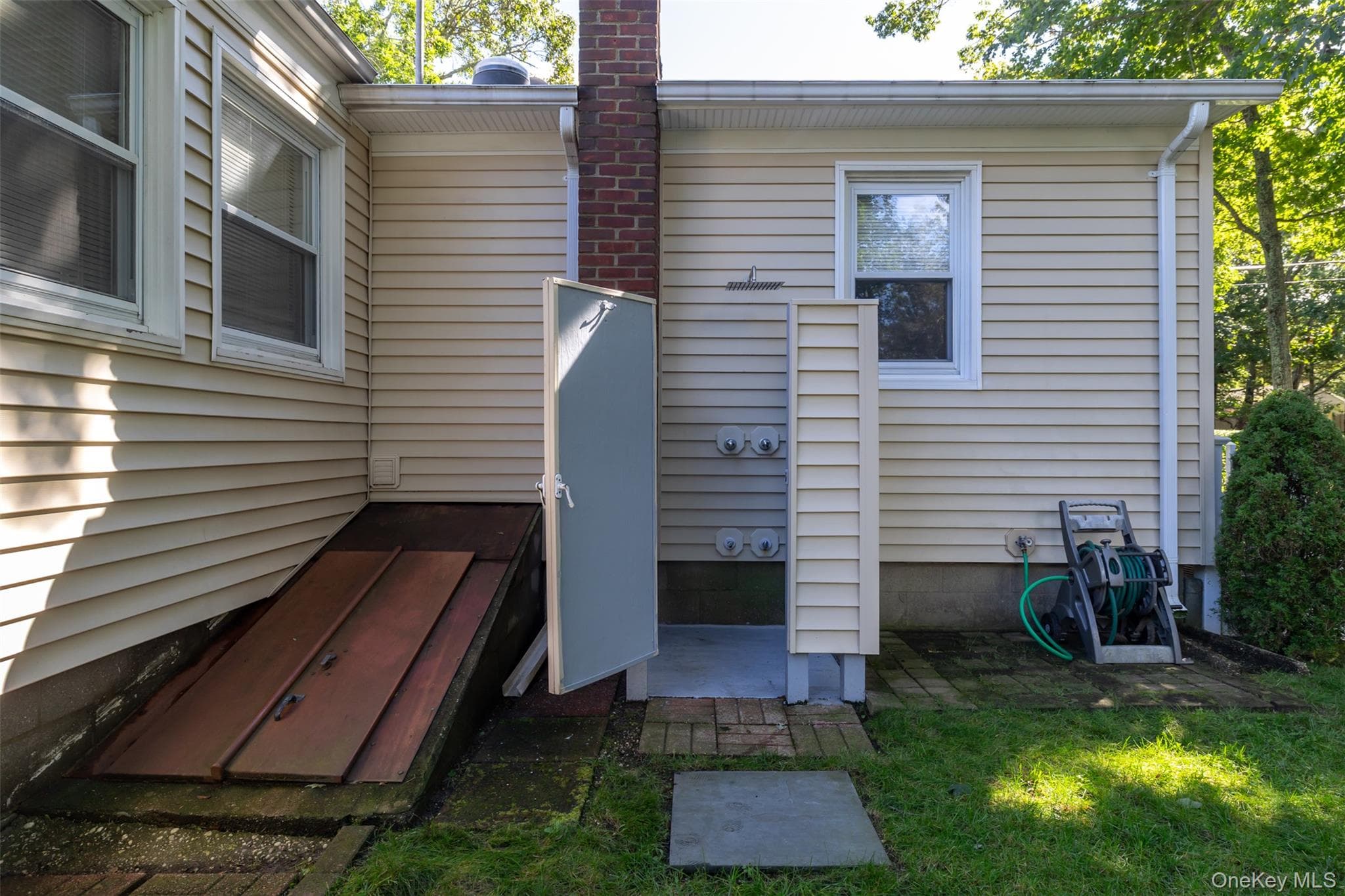 51 Wakeman Road thumbnail 28