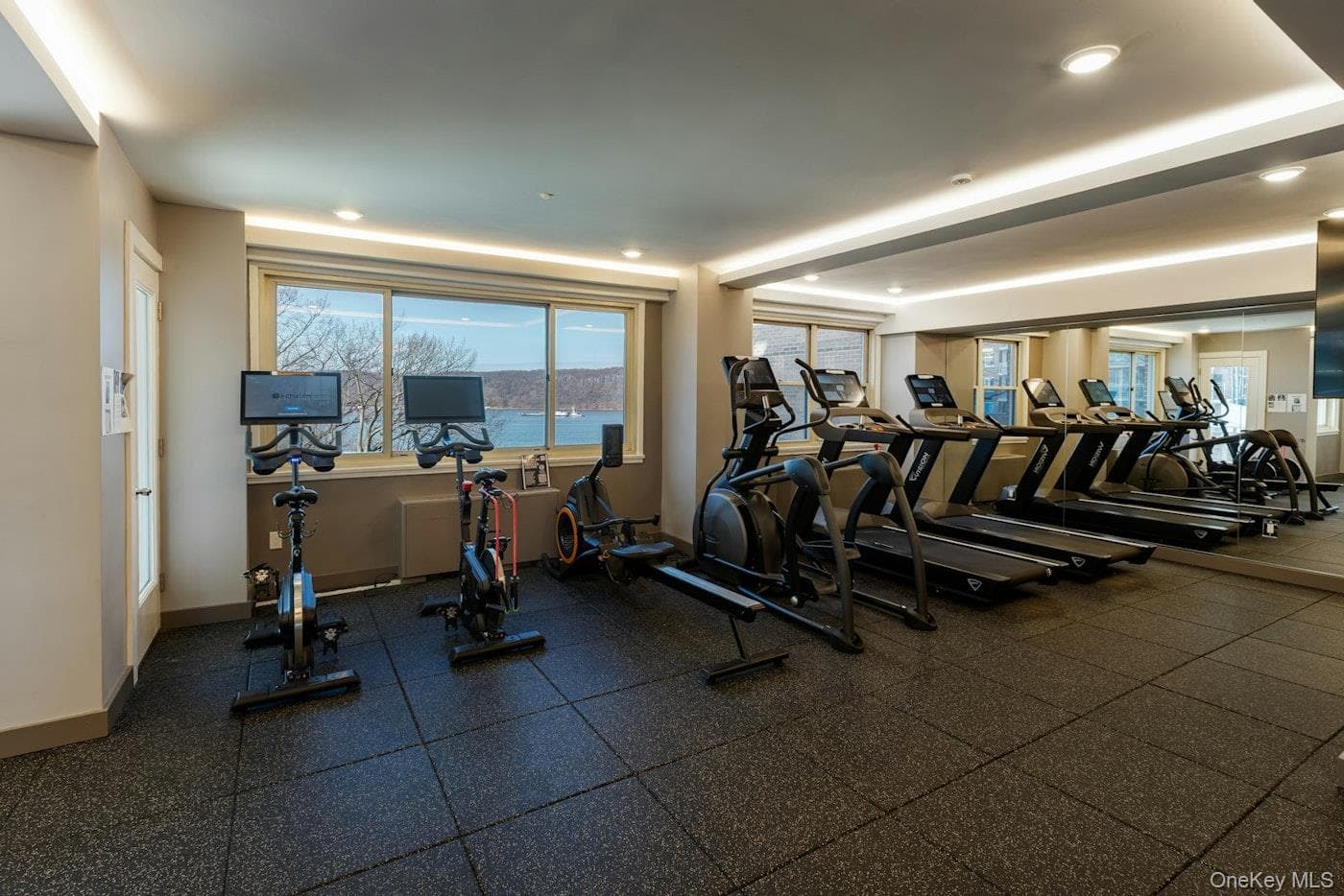 2621 Palisade Avenue Unit: 1C thumbnail 28