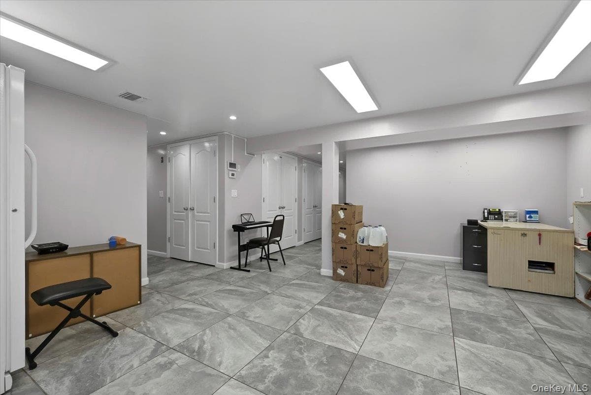 43 Freeland Street thumbnail 44