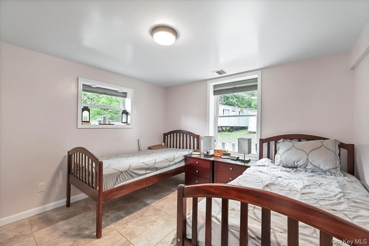 43 Freeland Street thumbnail 36