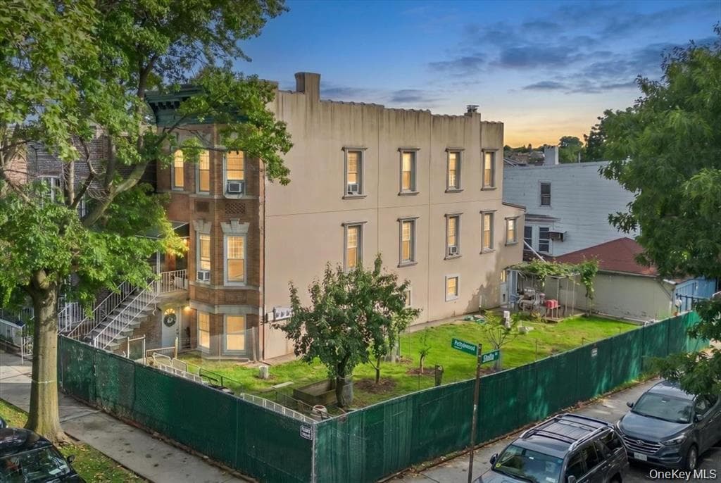 1543 Hollywood Avenue Unit: Apt 1 thumbnail 3