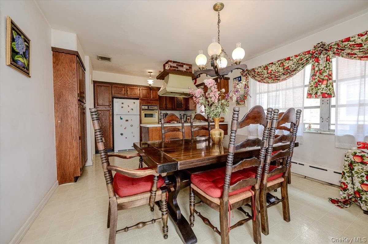 2539 Woodhull Avenue thumbnail 11