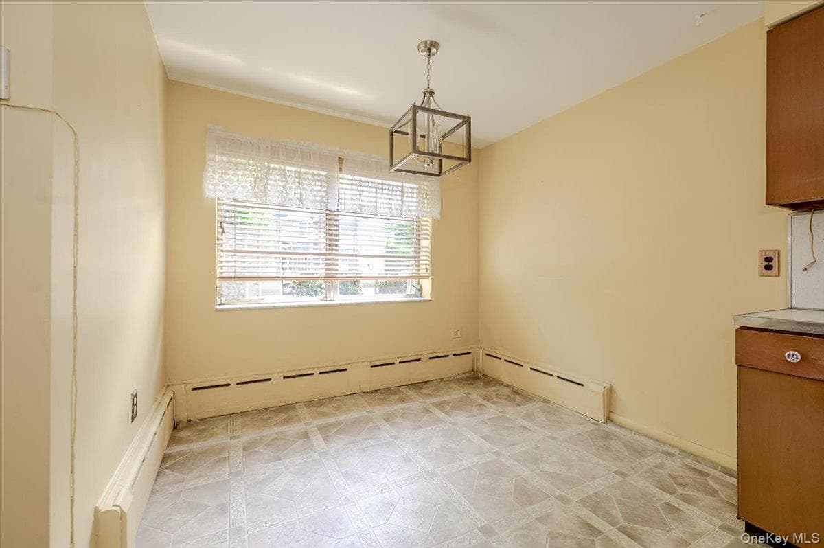 2539 Woodhull Avenue thumbnail 30